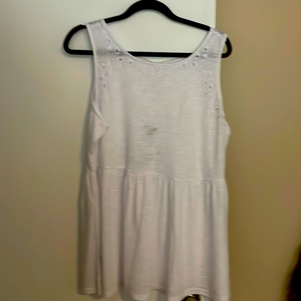 NWT- babydoll sleveless top